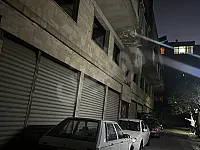 بناية تجارية للبيع في مساكن برزة 2100 م² مع 19 محل بناء كامل تجاري 