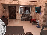 للبيع شقه بحي السجن مساحة 130متر مع وجايب