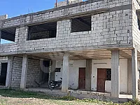 للبيع بناء طابقين على الهيكل على سد كرسانا 