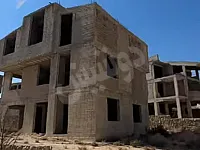 فيلا للبيع مساحة الارض 650م كل طابق 150م
