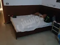 إيجار شقة 3 غرف وصالون في مركز اللاذقية - 2.5 مليون ل.س