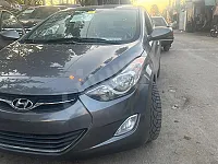 سيارة بحالة ممتازة محرك منفوض جديد