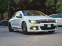 متوفر للايجار (يومي. اسبوعي . شهري )