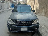 للبيع سيارة هيونداي تيراكان بسعر 4000 وسكرة صغيرة 