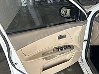 كيا ريو 2011 خارقة نضافة 100/100