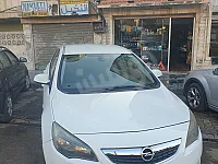 اوبل استرا J 2014 للبيع بحالة جيدة - 8000 دولار في الفردوس