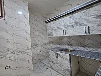 شقة للبيع في الدانا 3 غرف طابق رابع بسعر 22 ألف دولار