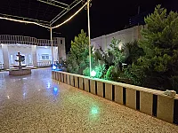 مزرعة للبيع في الدانا - 4 غرف ومسبح بسعر 120 ألف دولار