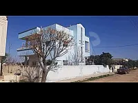 للبيع منزل مع حديقة  دوبلكس طابقين طابو اخضر 