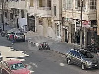 شقة ط ١ عالعضم شارع الكرامة بعد الفرن الالي ٥ غرف اطلالة عشارع العام 