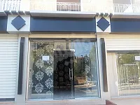 للبيع ثلاث محلات ما بين دوار نيوتاون ومشفى الشهباء