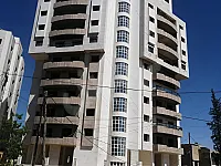 للبيع شقة في القابون ابو جرش في برج سكني فاخر مساحة ١٨٠ متر 