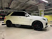 للبيع مرسيدس ام ال ٦٣ amg اساسي فل الفل بحالة وكالة 