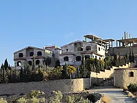 فلل للبيع في التل - 4 فلل بمساحة 8 دنوم