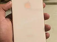 آيفون 8 بلس أبيض مستعمل للبيع في باب توما - كفالة من السرقة