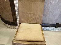 كراسي عدد ٣٠ وطاولات عدد ٣٨