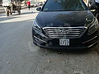 السيارة مو مبخوخة نضااافة تااامة عالفحص فاضية مو كاملة بس اوتوماتيك 