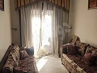 للبيع منزل بالميدان بلحارة مقابل مشفى التوليدفرعي طابق تاني 