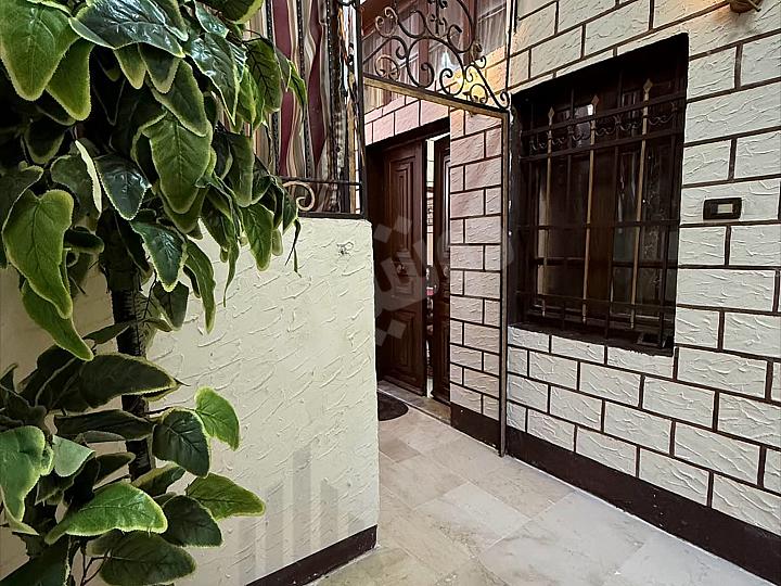 شقة 170م² للبيع في الشيخ ضاهر، اللاذقية - خصوصية وهدوء