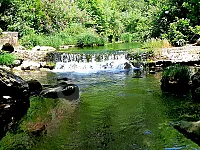 ارض واجهة نهرية  سبعون متر منطقة سياحية نهر الخوابي