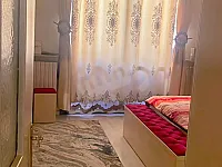 شقة للبيع في الشعلان شارع الفور سيزون ة 65م² - 1 غرفة مفروشة - دمشق