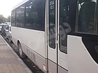 للبيع باص ميتسوبيشي روزا ٢٠١٥ ، ممشى ١٤٠ الف كيلو 