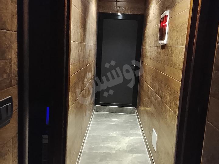 للبيع شقة بطرطوس العريض دخلة كهربائيات الملك قريبة ع الكورنيش 