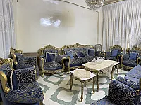 للبيع بناء كامل اربع طوابق في موقع مميز ومنطقة مخدمة