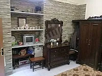 شقة للبيع في العفيف - 65 م² - 2 غرف وفسحة سماوية - طابو نظامي