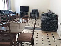 شقة مفروشة للإيجار بأبو رمانة ٧٠٠ دولار بالشهر