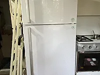 ثلاجة فريزر علوي جود مستعملة بحالة ممتازة في جرمانا