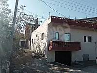 بيت عربي للبيع في دريكيش مع محل عضم بسعر 250 مليون ل.س