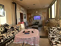 منزل مفروش ٤ غرف قريب من مطار دمشق الدولي  للأجار سوبر ديلوكس