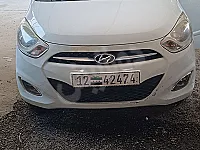 للبيع سيارة هيونداي I10 خالية من جوا ومن سقف زنار برا 