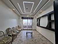 شقة للإيجار في برزة البلد 110 م² 3 غرف و صوفا. 