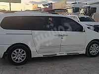 كيا كارنفال 2011 مستعملة للبيع في مركز حماة بسعر مغري