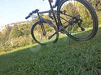 دراجة هوائية سباقية +سياحية مستعملة للبيع في الميدان