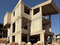 فيلا فاخرة للبيع في الجزيرة C، ريف دمشق - 700 م² بـ 100,000$