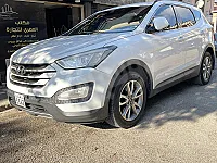 هيونداي سانتا في 2015 للإيجار في مركز حمص - SUV أبيض