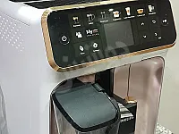 ماكينة قهوة فيليبس مستعملة للإسبرسو والكابتشينو في تل منين