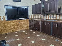 شقة للإيجار 120م² غرفتين في مركز اللاذقية بالقرب من ساحة الحمام