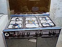 للبيع فرن غاز وتار ايطالي صنع خمس روس ستلس بل كامل فرنو على الغاز  