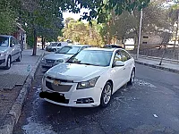 بويه اربع قطع  خاليه من الداخل  محرك جديد بواط جديد  صيانه شامله