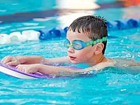 دروس سباحة خصوصية- swimming private sessions