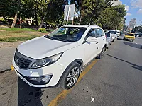 سبورتاج ار ٢٠١١ كامل عدا فتخة وكرسي كهربا 