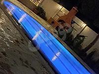 للأيجار ڤيلا  طريق المطار مفرق لأرض السعيدة  بمنطقة حيويه وهادئة