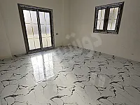 شقة للبيع طابق ثاني في مدينة الدانا 4 غرف ومنافع 