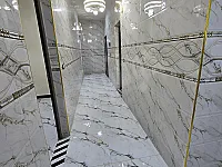 شقة للبيع طابق اول في مدينة الدانا 4 غرف 