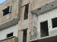 للبيع بناية ثلاث طوابق ٦ شقق مقابل مشفى الوطني بدرعا 