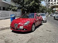 ألفا روميو جولييتا 2015 مستعملة للبيع في اللاذقية